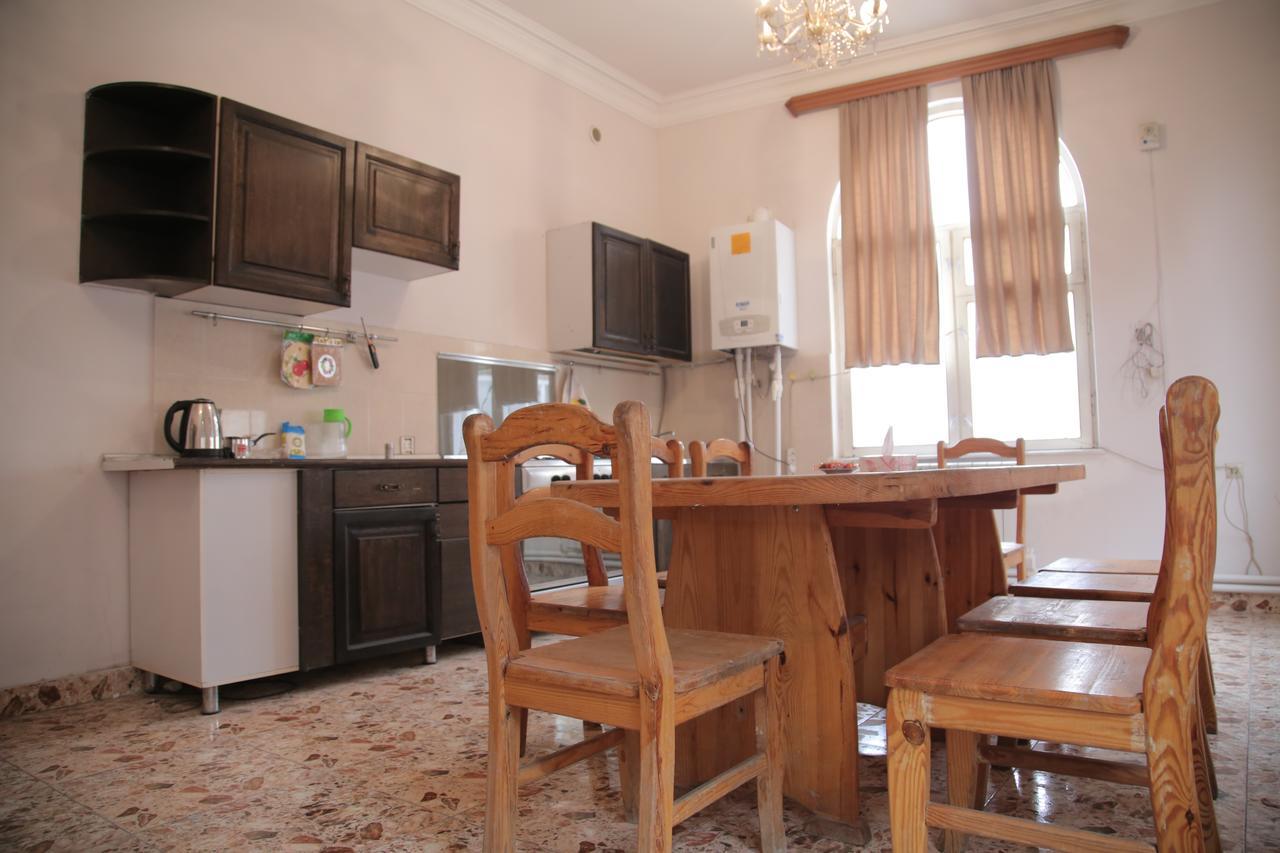 Noy Hostel Yerevan Exterior photo