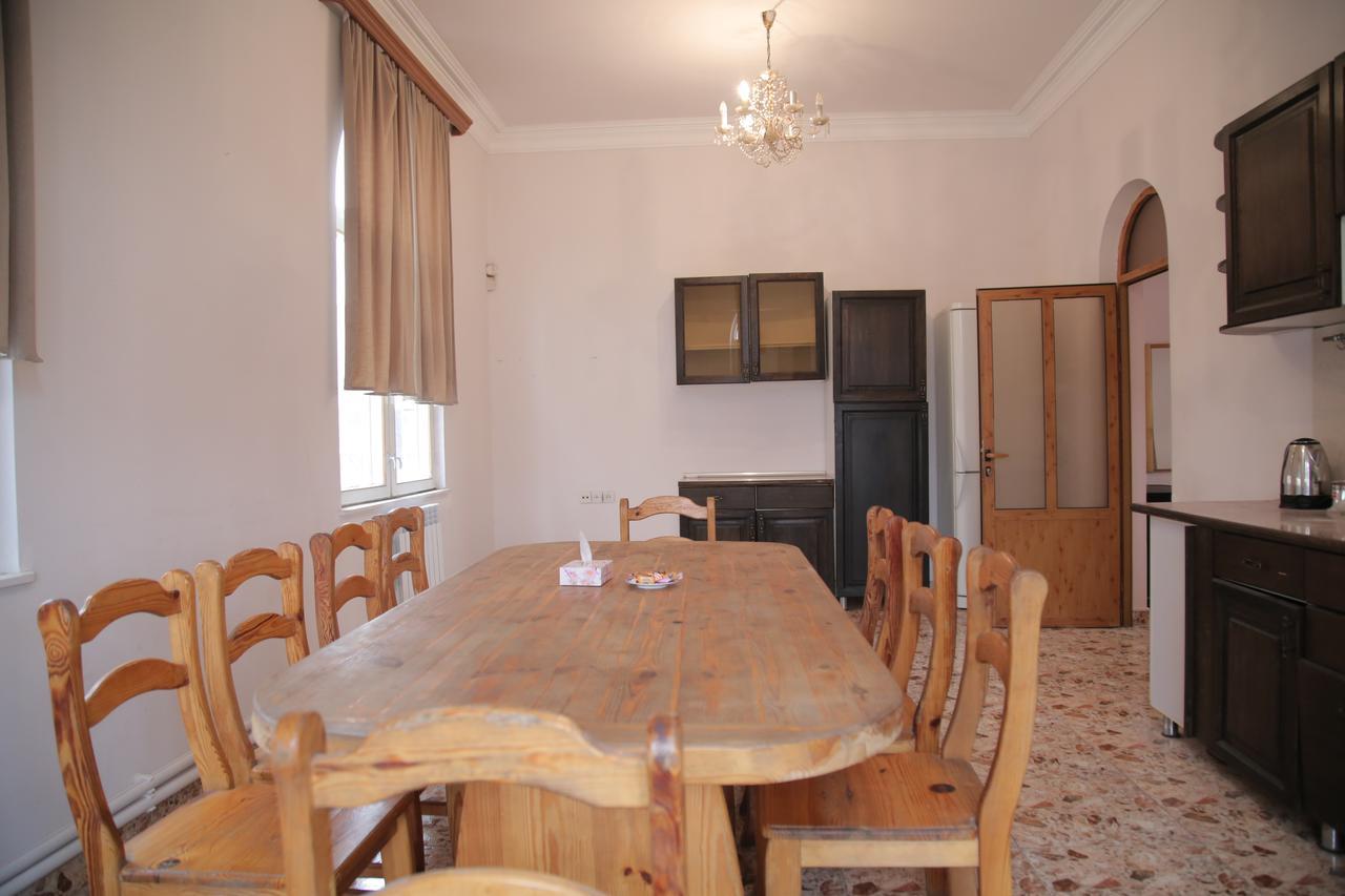 Noy Hostel Yerevan Exterior photo